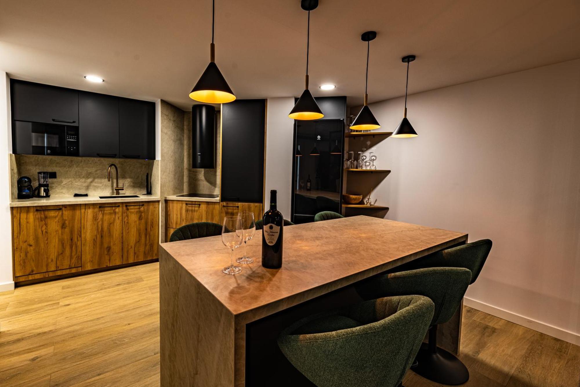 Luxury Refurnished Apartment With Private Parking Close To Ski Slopes Sierra Nevada Eksteriør billede