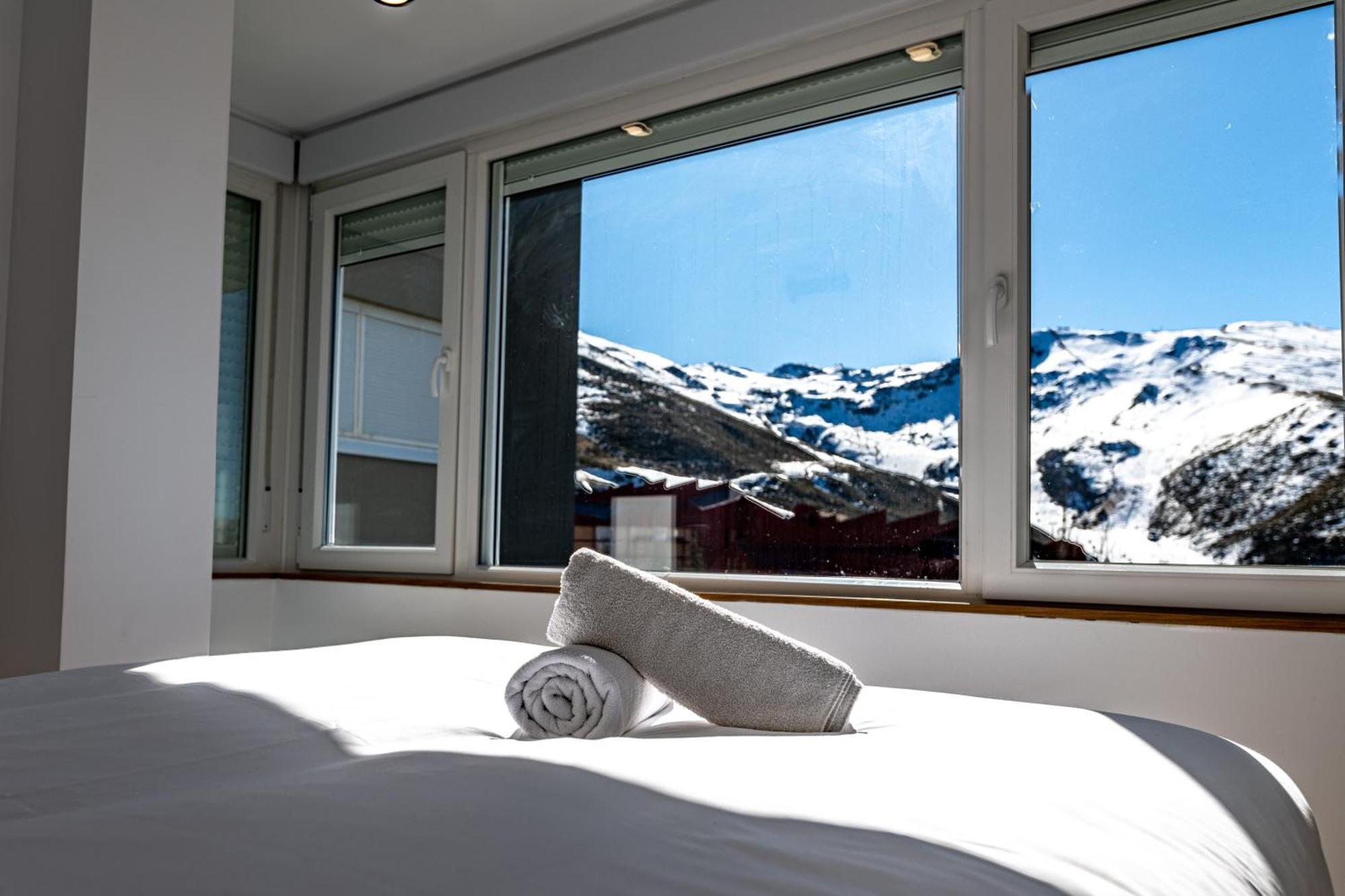 Luxury Refurnished Apartment With Private Parking Close To Ski Slopes Sierra Nevada Eksteriør billede