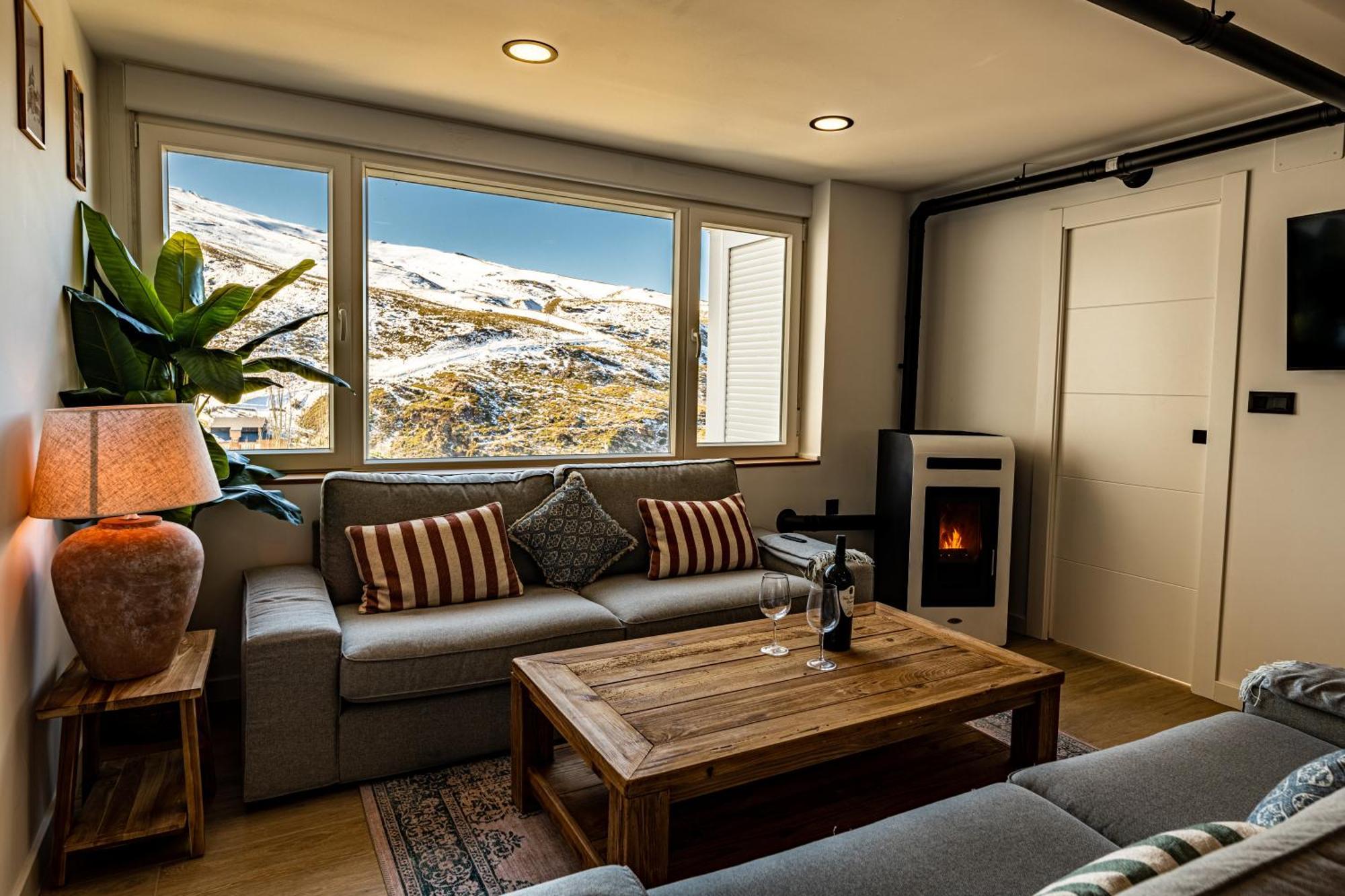 Luxury Refurnished Apartment With Private Parking Close To Ski Slopes Sierra Nevada Eksteriør billede